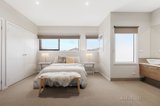 https://images.listonce.com.au/custom/160x/listings/18-sun-orchid-circuit-st-helena-vic-3088/132/00826132_img_06.jpg?uUfD_ly7W_g