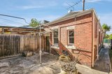 https://images.listonce.com.au/custom/160x/listings/18-sydenham-street-moonee-ponds-vic-3039/053/01319053_img_09.jpg?ciaWBbCxU8Y