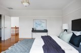 https://images.listonce.com.au/custom/160x/listings/18-thames-street-northcote-vic-3070/012/00799012_img_14.jpg?S1DPQQSqMG8