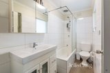https://images.listonce.com.au/custom/160x/listings/18-thomas-street-brunswick-vic-3056/359/01812359_img_04.jpg?LKB6bScU_F4