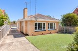 https://images.listonce.com.au/custom/160x/listings/18-thomas-street-hampton-vic-3188/137/01854137_img_01.jpg?T847DhCC3sg
