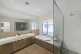 https://images.listonce.com.au/custom/160x/listings/18-tisane-avenue-forest-hill-vic-3131/726/00351726_img_09.jpg?drZXmgbrVWY
