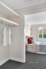 https://images.listonce.com.au/custom/160x/listings/18-trafford-street-brunswick-vic-3056/784/01689784_img_11.jpg?oBcpyYTI52o