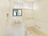 https://images.listonce.com.au/custom/160x/listings/18-veronica-avenue-newcomb-vic-3219/225/01699225_img_05.jpg?Lt4NkwulhoI