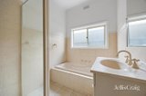 https://images.listonce.com.au/custom/160x/listings/18-victory-avenue-alfredton-vic-3350/109/01978109_img_03.jpg?OND-6TlxZqc