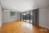 https://images.listonce.com.au/custom/160x/listings/18-victory-avenue-alfredton-vic-3350/109/01978109_img_07.jpg?BJD0UjMRL8Q