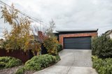 https://images.listonce.com.au/custom/160x/listings/18-warren-street-pascoe-vale-south-vic-3044/311/01073311_img_01.jpg?qWlowKsc_iI