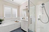 https://images.listonce.com.au/custom/160x/listings/18-wendora-street-strathmore-vic-3041/206/01648206_img_13.jpg?duY1-JphBPQ