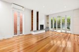 https://images.listonce.com.au/custom/160x/listings/18-willis-street-prahran-vic-3181/439/01950439_img_03.jpg?RPXtDSjTiSU