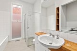 https://images.listonce.com.au/custom/160x/listings/18-willis-street-prahran-vic-3181/439/01950439_img_09.jpg?TXMsPZnOQ_g