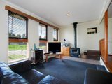 https://images.listonce.com.au/custom/160x/listings/18-yarra-street-yarra-glen-vic-3775/391/01525391_img_03.jpg?D4bdiNoGgBI