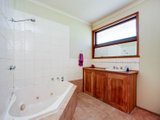 https://images.listonce.com.au/custom/160x/listings/18-yarra-street-yarra-glen-vic-3775/391/01525391_img_10.jpg?6flMWNLh8zU