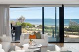 https://images.listonce.com.au/custom/160x/listings/180-beach-road-parkdale-vic-3195/981/01950981_img_06.jpg?gVLNzTygMp8