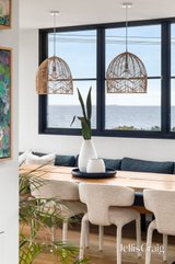 https://images.listonce.com.au/custom/160x/listings/180-beach-road-parkdale-vic-3195/981/01950981_img_07.jpg?lb1OM0yN8pg