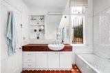 https://images.listonce.com.au/custom/160x/listings/180-canterbury-road-middle-park-vic-3206/502/01980502_img_11.jpg?jIFuBEC1Hlk