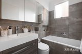 https://images.listonce.com.au/custom/160x/listings/180-hope-street-brunswick-vic-3056/634/01915634_img_13.jpg?hhjmsdl49Sc