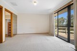 https://images.listonce.com.au/custom/160x/listings/180-slatey-creek-road-invermay-vic-3352/531/01609531_img_07.jpg?DYn-0cPGPkY