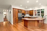 https://images.listonce.com.au/custom/160x/listings/180-tennyson-street-elwood-vic-3184/733/01793733_img_11.jpg?JGrj9af89gQ