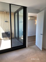 https://images.listonce.com.au/custom/160x/listings/180533-blackwoods-street-north-melbourne-vic-3051/601/01986601_img_04.jpg?rPF3Qg8aq5s