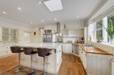 https://images.listonce.com.au/custom/160x/listings/181-union-road-surrey-hills-vic-3127/337/00237337_img_06.jpg?tMaAuUFGINw