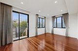 https://images.listonce.com.au/custom/160x/listings/182-esplanade-brighton-vic-3186/306/01923306_img_21.jpg?8f-Qs9ImFhg