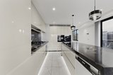 https://images.listonce.com.au/custom/160x/listings/182-esplanade-brighton-vic-3186/306/01923306_img_25.jpg?gDzzu9vjykM