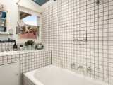 https://images.listonce.com.au/custom/160x/listings/182-nelson-road-south-melbourne-vic-3205/271/01087271_img_11.jpg?QIJSPFUX4Yc