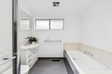 https://images.listonce.com.au/custom/160x/listings/182-swansea-road-mount-evelyn-vic-3796/829/01808829_img_10.jpg?2M1kPa5Q_Wc