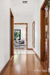 https://images.listonce.com.au/custom/160x/listings/1826-bond-street-mount-pleasant-vic-3350/084/01891084_img_13.jpg?aSqFVt1AviI