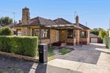 https://images.listonce.com.au/custom/160x/listings/1826-bond-street-mount-pleasant-vic-3350/084/01891084_img_15.jpg?heaTOOKTbQs