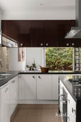 https://images.listonce.com.au/custom/160x/listings/183-bridge-street-eltham-vic-3095/272/01977272_img_06.jpg?QHv_1P1v2_E