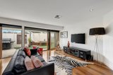 https://images.listonce.com.au/custom/160x/listings/183-earl-street-kew-vic-3101/993/00321993_img_02.jpg?bECgp_OsXPc