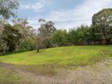 https://images.listonce.com.au/custom/160x/listings/183-lincoln-road-mooroolbark-vic-3138/548/01524548_img_05.jpg?_qf5kNsLB3M