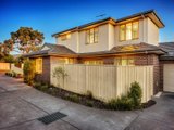 https://images.listonce.com.au/custom/160x/listings/184-scoresby-road-bayswater-vic-3153/371/01525371_img_10.jpg?GIVA7TlvCPA