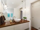 https://images.listonce.com.au/custom/160x/listings/1840-toorak-road-hawthorn-east-vic-3123/974/01720974_img_06.jpg?O473qg6cz_U