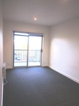 https://images.listonce.com.au/custom/160x/listings/1842-50-napier-crescent-essendon-vic-3040/272/01606272_img_09.jpg?qE7UIuBo1sQ