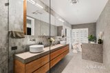 https://images.listonce.com.au/custom/160x/listings/186-berringa-road-park-orchards-vic-3114/452/01876452_img_19.jpg?0rkyCMR4UVc