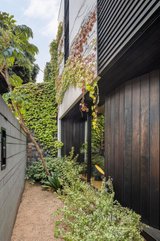 https://images.listonce.com.au/custom/160x/listings/187-burnley-street-richmond-vic-3121/563/01677563_img_09.jpg?uXzXxew93FQ