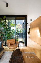 https://images.listonce.com.au/custom/160x/listings/187-burnley-street-richmond-vic-3121/563/01677563_img_11.jpg?KJbfzCUt2EQ