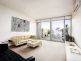 https://images.listonce.com.au/custom/160x/listings/187-park-street-south-melbourne-vic-3205/967/01731967_img_07.jpg?6mjeed0ejDs