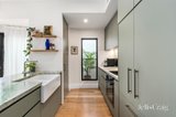 https://images.listonce.com.au/custom/160x/listings/188-station-street-port-melbourne-vic-3207/712/01907712_img_10.jpg?9D5nbqbJlQA