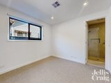 https://images.listonce.com.au/custom/160x/listings/18a-anne-street-mckinnon-vic-3204/680/01855680_img_07.jpg?DhE72TcYTAk