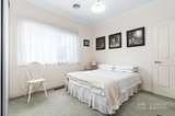 https://images.listonce.com.au/custom/160x/listings/18a-new-street-hampton-vic-3188/465/01826465_img_09.jpg?NbcOKm6x1Cw