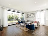 https://images.listonce.com.au/custom/160x/listings/18a-paloma-street-bentleigh-east-vic-3165/342/01565342_img_03.jpg?ofNXXbzd_rg