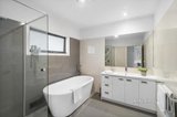 https://images.listonce.com.au/custom/160x/listings/18a-simpson-street-mitcham-vic-3132/627/01266627_img_11.jpg?THMmNzXNYl8