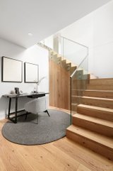 https://images.listonce.com.au/custom/160x/listings/18a-winfield-road-mont-albert-north-vic-3129/160/01740160_img_10.jpg?XPg-yKgFUxY
