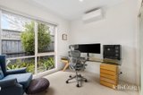 https://images.listonce.com.au/custom/160x/listings/18b-cairnes-grove-bentleigh-vic-3204/970/01781970_img_07.jpg?MXcAlN7IIX0