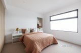 https://images.listonce.com.au/custom/160x/listings/18b-edinburgh-street-bentleigh-east-vic-3165/948/01718948_img_12.jpg?8a1pt_QpNEI