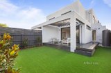 https://images.listonce.com.au/custom/160x/listings/18b-edinburgh-street-bentleigh-east-vic-3165/948/01718948_img_16.jpg?i7bQc4zHFdg
