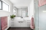 https://images.listonce.com.au/custom/160x/listings/18b-jean-street-cheltenham-vic-3192/541/01932541_img_11.jpg?FYqCowvrVtY